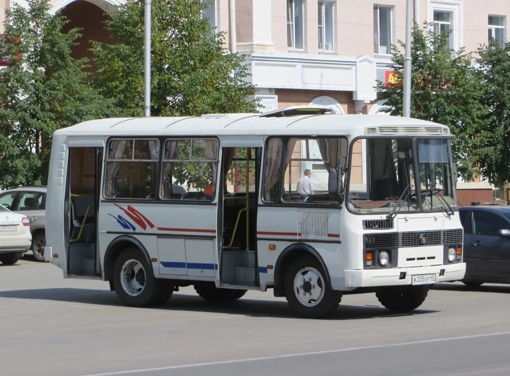 Паз 32054. Автобус паз 32054 курган. Автобус паз 32054. Паз 32054. Паз 32054 рестайлинг.