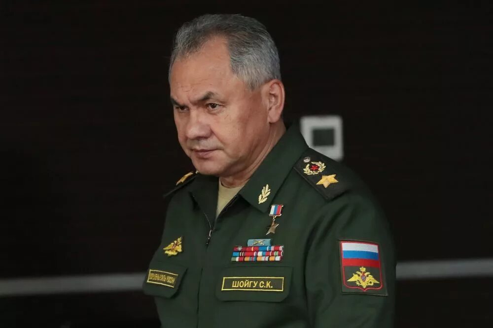 Шойгу в орденах. Шойгу сколько ему. Шойгу сколько ему. Шойгу 2000. Шойгу сколько ему.