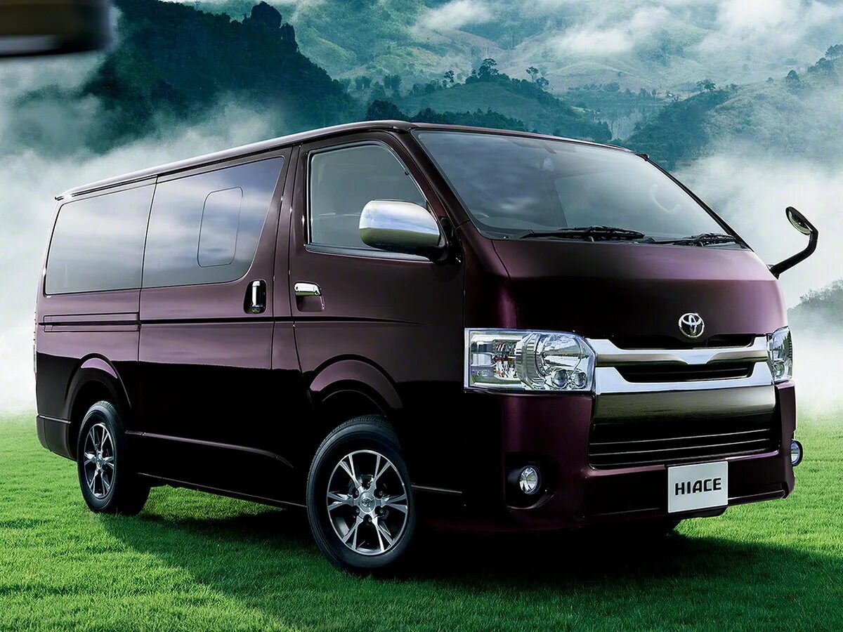 Toyota hiace сколько мест. Minivan Toyota Hiace. Hiace h200. Тойота Хайс Тойота Хайс. Toyota Hiace h200 Рестайлинг.