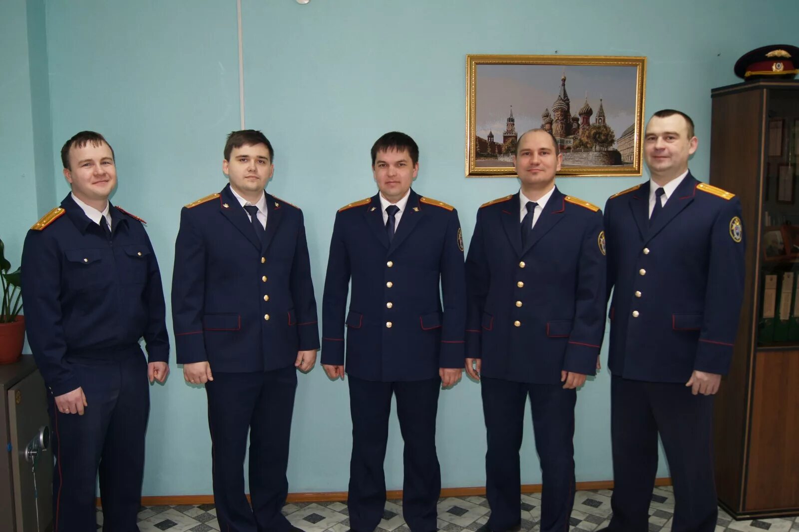 следственный комитет г. следственный комитет г. форма следователя прокуратуры. следственный комитет г. максим денисов скр.