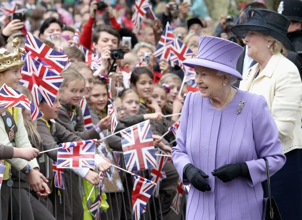 Uk candece. Британцы люди. Праздники Великобритании. Народы Великобритании. Праздники в Англии.