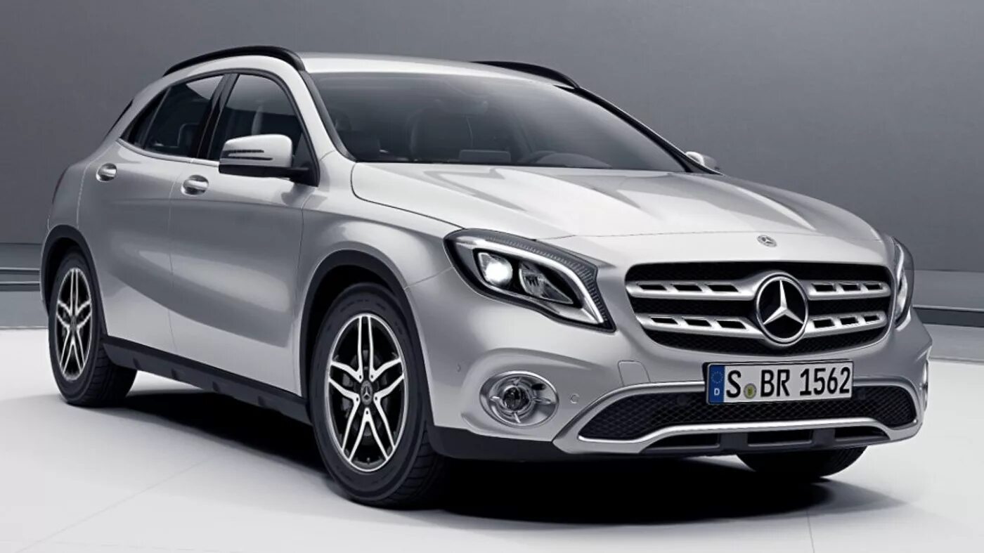 Mercedes 200 цена. Мерседес GLA 200. Mercedes GLA 200 седан. Мерседес GLA 200 хэтчбек. Мерседес GLA 200 2019.