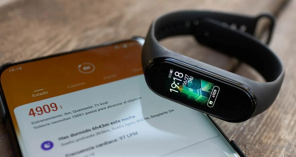 Приложение для смарт часов xiaomi 4. Браслет xiaomi mi smart band 4. часы xiaomi mi band 9. ми банд 4 сзади. сон на xiaomi mi band 4.