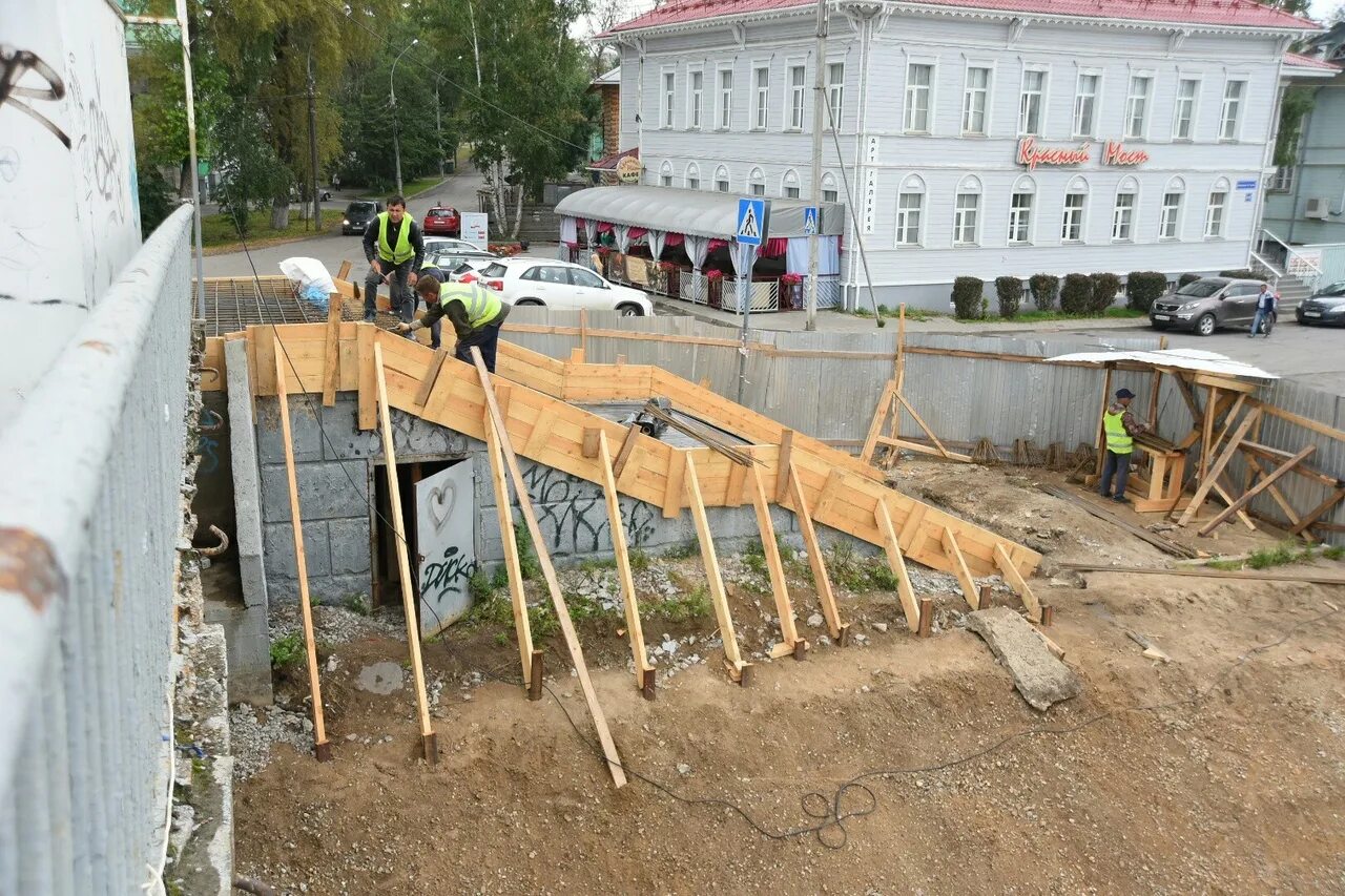 Каменный мост 4. Каменный мост Вологда. Каменный мост 4 Вологда администрация. Каменный мост Вологда сейчас. Реконструкция каменного скребка.