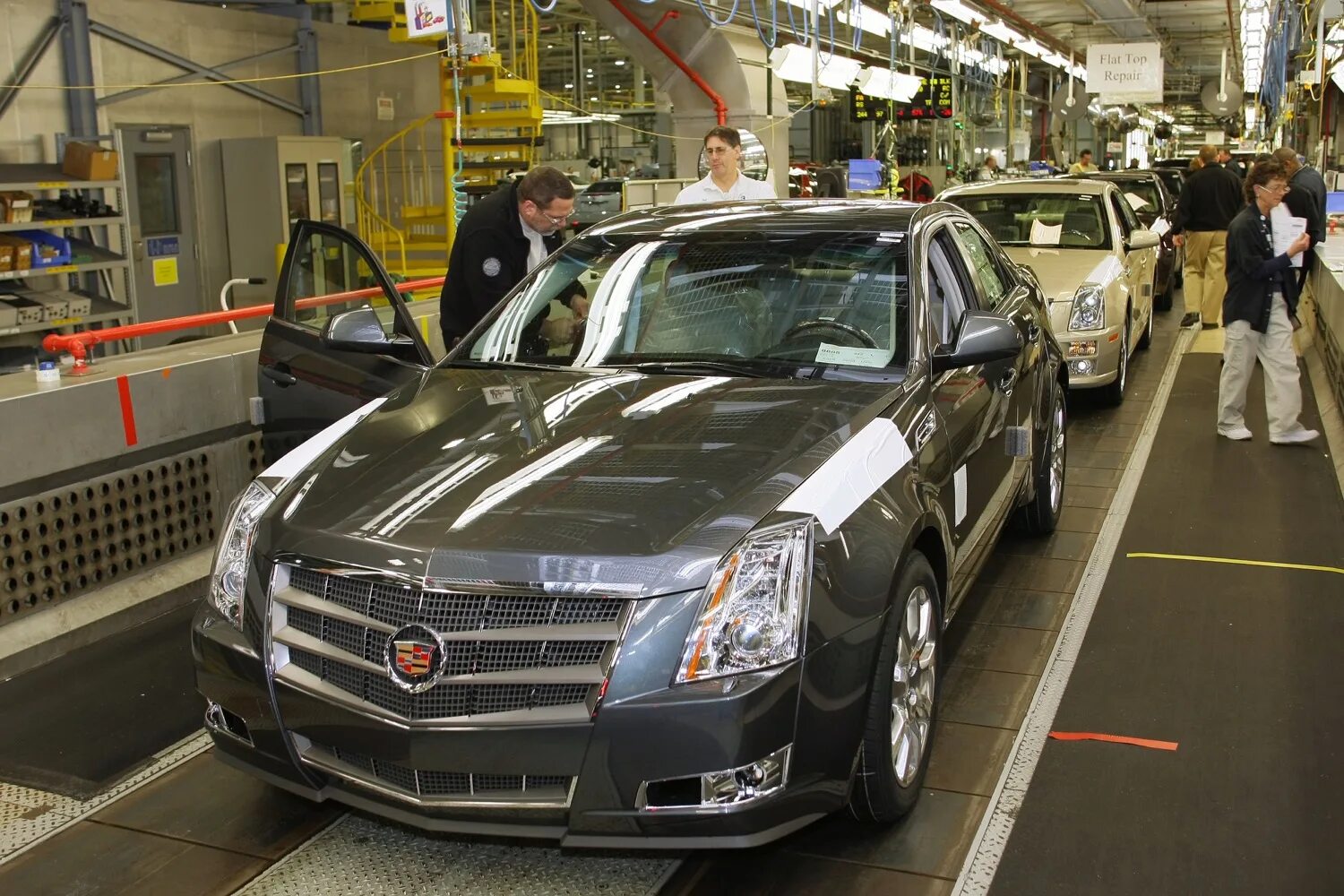 Какие машины ходовые. Дженерал Моторс машины. General Motors Cadillac. Завод Кадиллак в США. Автомобиль Орион Дженерал Моторс.