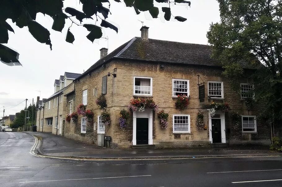 Towns in england. Таун Англия. Города на английском. Английские улицы. Английский городок.