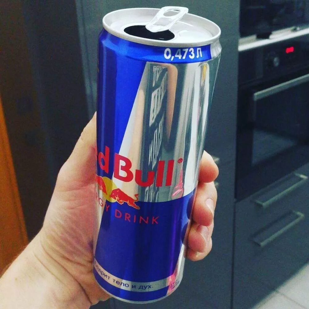 Red bull большая банка. Red bull Энергетик. Энергетики ред Булл большая банка. Ред Булл в банке. Самая дорогая энергетика