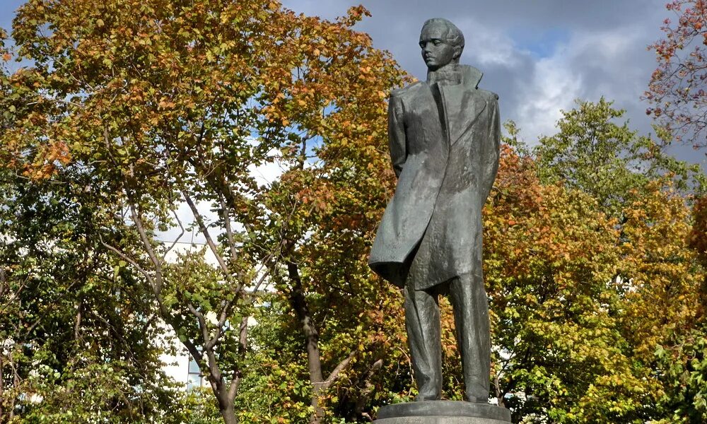 памятник лермонтову в москве. площадь красных ворот лермонтов. бродский. площадь имени лермонтова. площадь красных ворот лермонтов.