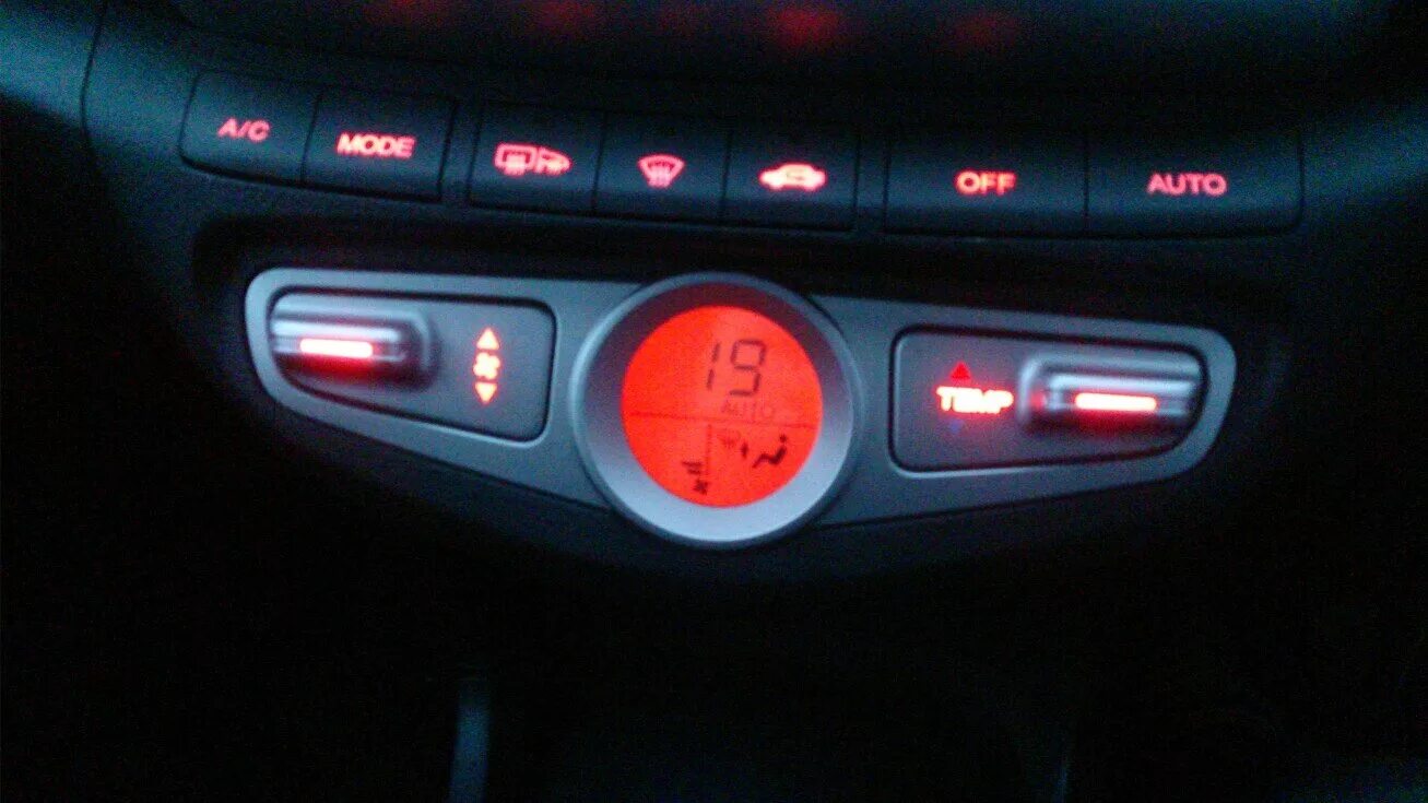 Не горит климат контроль. Honda fit подсветка климата. подсветка honda airwave. подсветка климат контроля honda ek3. панель климат контроля хонда фит.