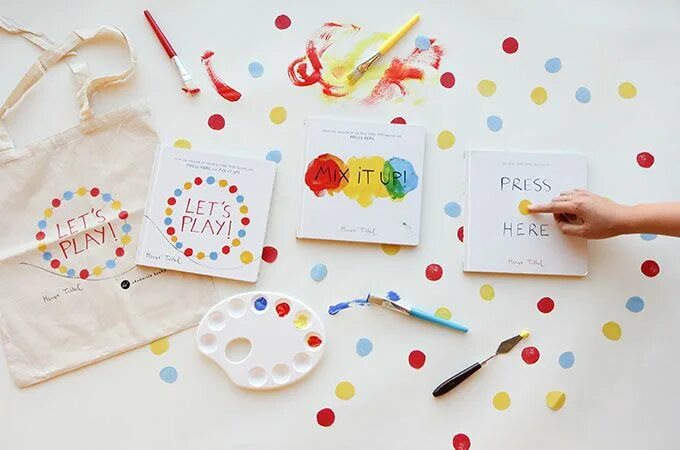 Be pressed for time. Press here. herve tullet. press here book. interactive book for kids.