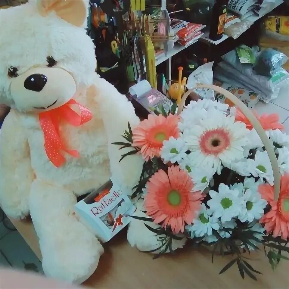 кустовые розы и хризантемы букет. хризантема роуз. букет роз. шикарные цветы. цветы алейск.