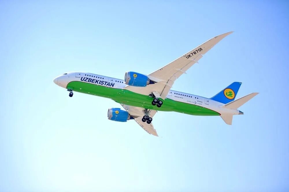 Самолет uzbekistan airways. Боинг дримлайнер 787 узбекские авиалинии. Aviabilet havo yollari. Боинг 787 uzbekistan. Aviabilet havo yollari.