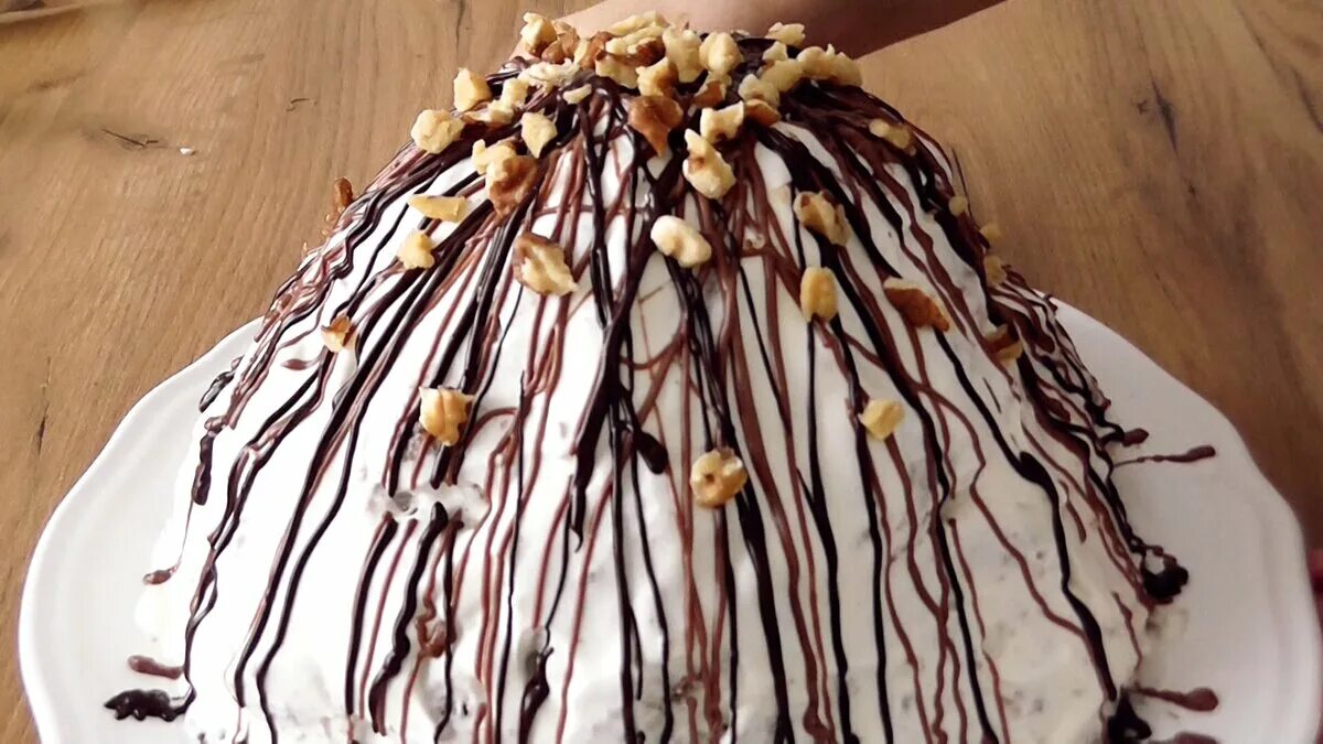 Панчо с ананасами и грецкими орехами рецепт