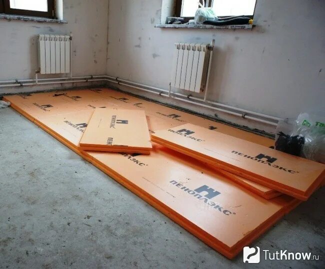Пеноплекс для полов. Стяжка пола на пеноплекс 50 мм. Пеноплекс на бетонный пол 1 этаж. Пеноплекс 30 стяжка пола. Пеноплекс для полов.