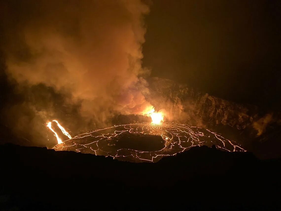 Гавайи вулкан Килауэа. Извержение вулкана Килауэа. Извержение вулкана Килауэа 2021. Кальдера вулкана Килауэа.