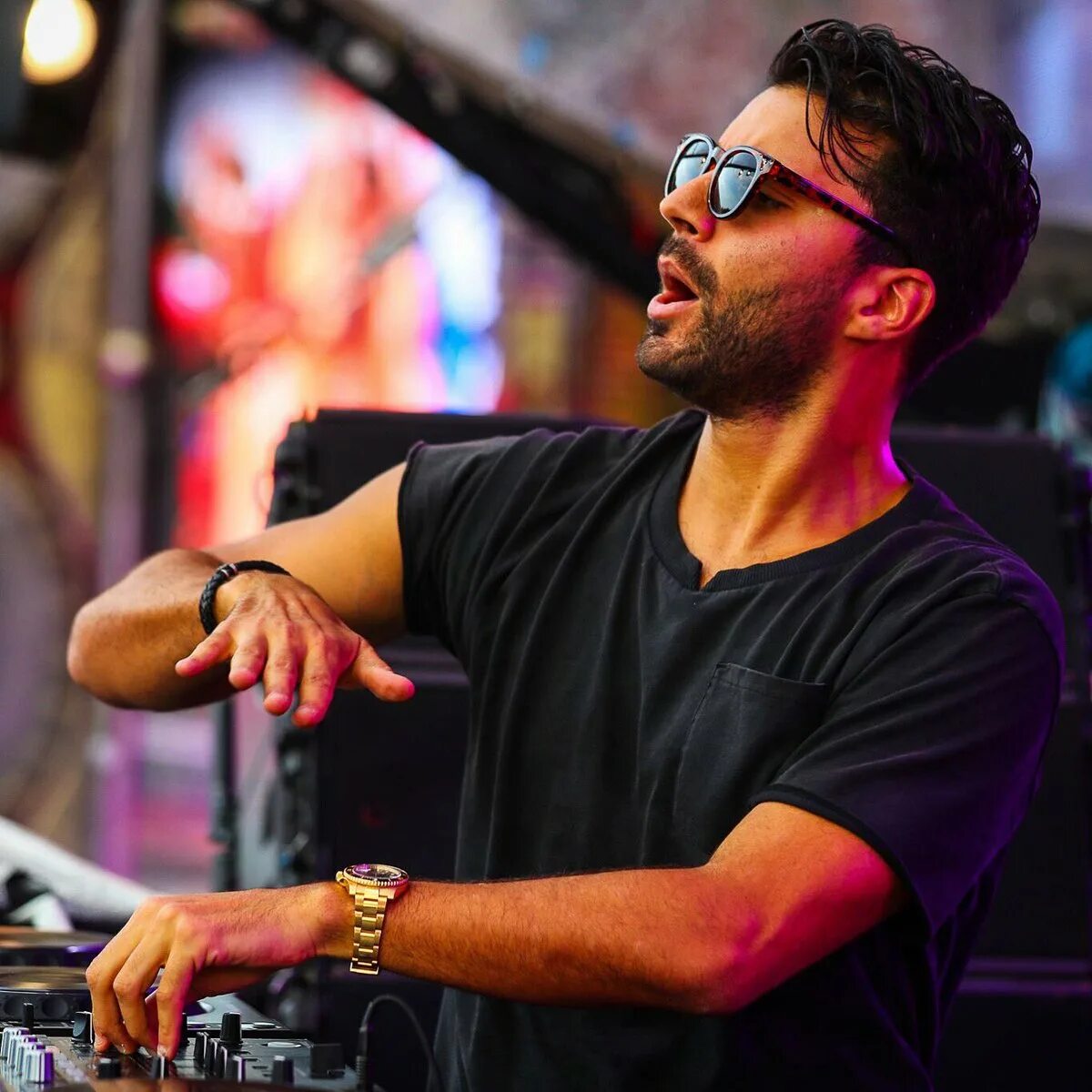 три диджея. миксинг диджей. Farruh диджей. R3hab нидерландский диджей. Tiesto 2004 исполнители.