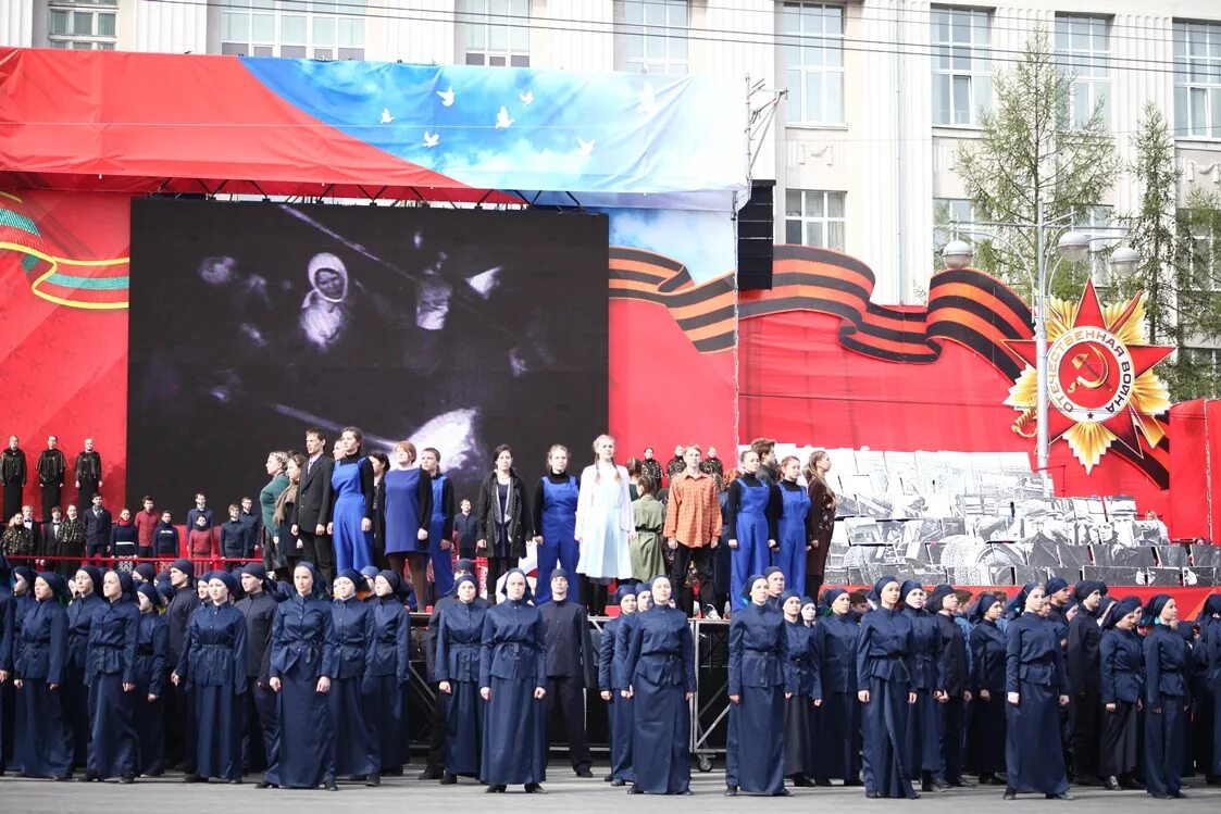 Парад Победы Пермь. Парад на день Победы в Перми. Парад 9 мая Пермь. Празднование 9 мая в Перми. Пермский парад