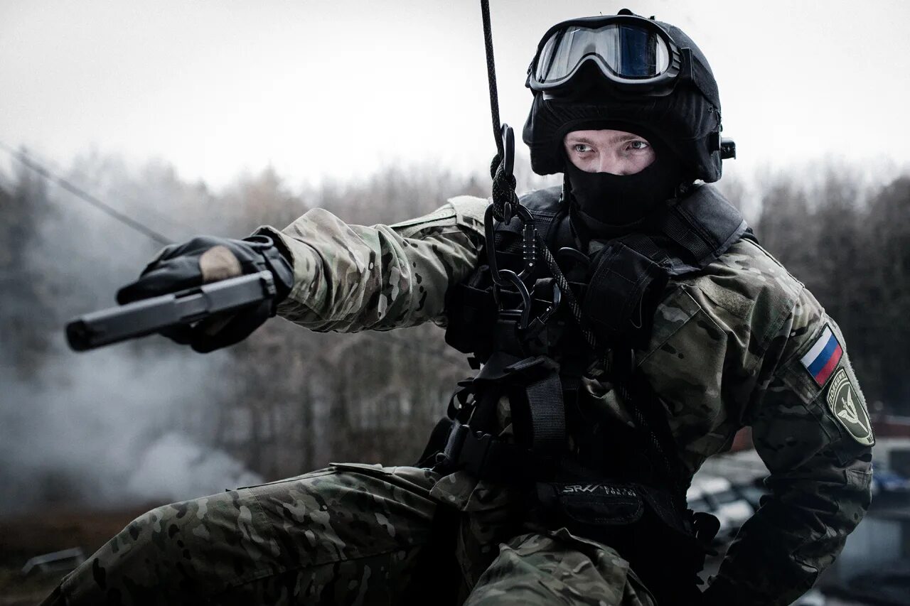 СОБР Рысь ЦСН. СОБР Альфа спецназ. ОМОН группа Альфа. ЦСН Рысь. Покажи спецназовцев