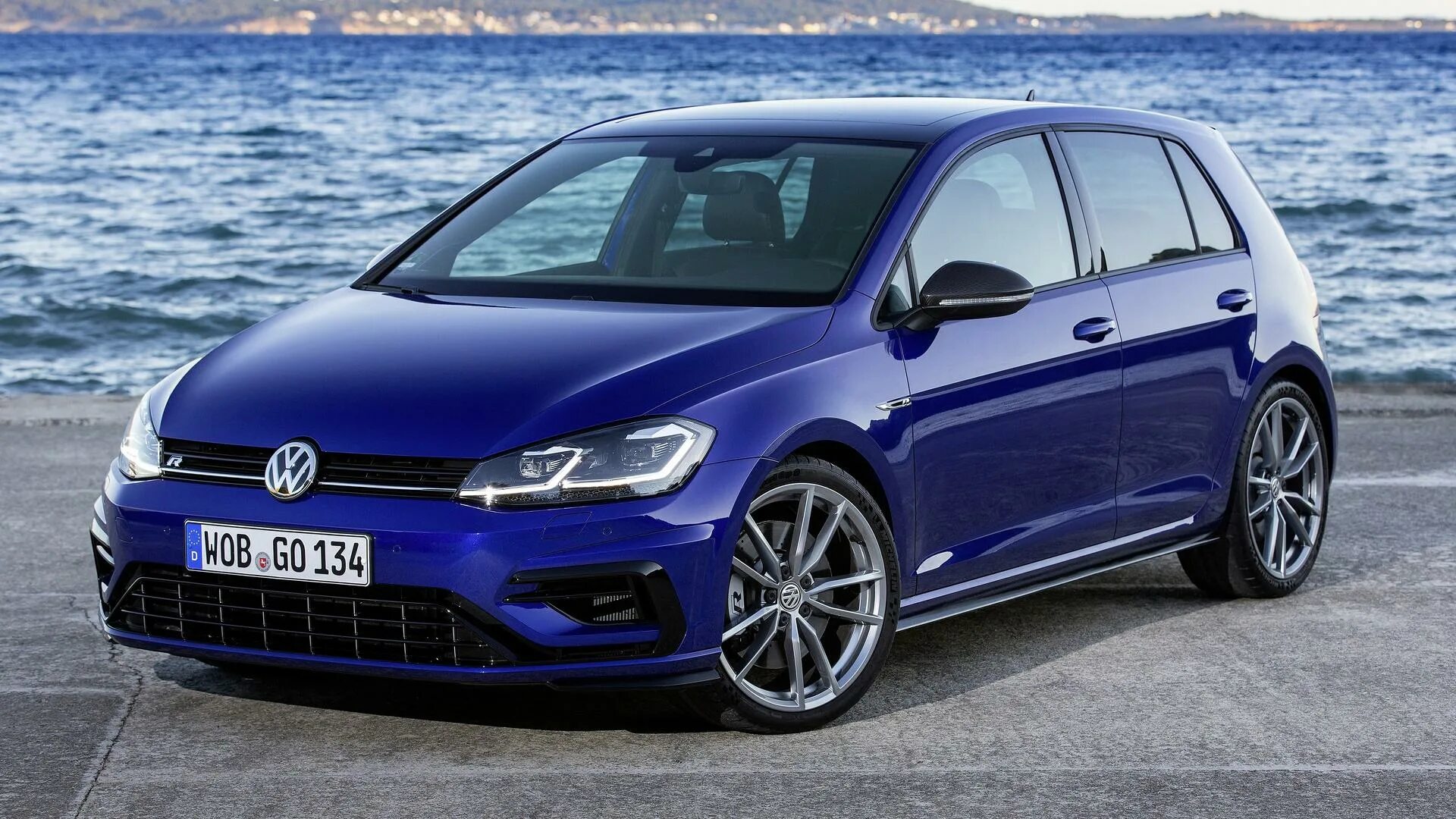 Фольксваген гольф r36. Фольксваген гольф 7. Фольксваген Golf r. Golf r mk7.