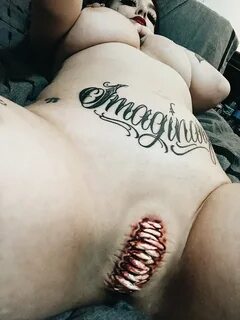 XQuaesita's tweet photo. she’s hungry 🥺 like if u’d feed her 🥺 https...