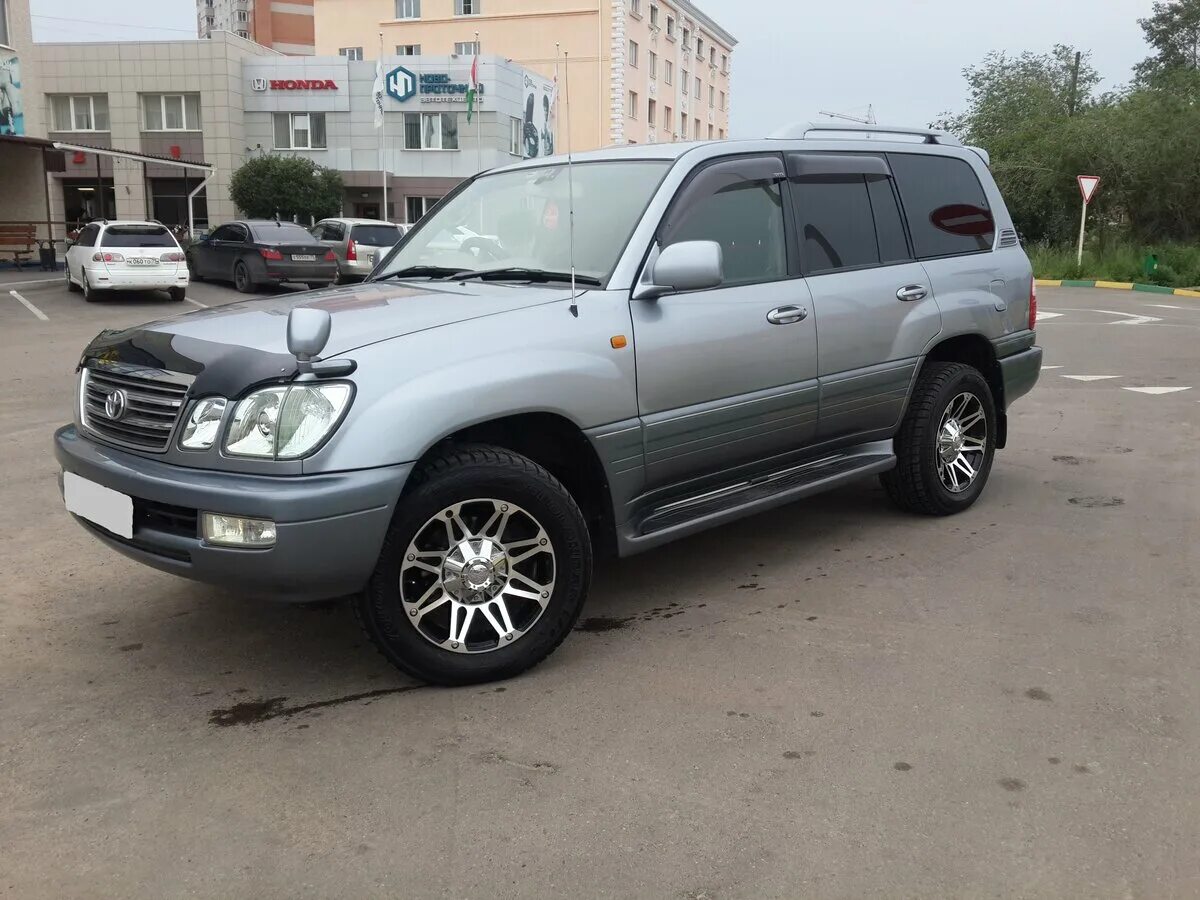 Чита ленд крузер 100. Крузер 100 праворукий. lx470 в дагестане в шкуре. крузер 200 4,5 дизель праворукий с документами 2005-8 г показать россия.