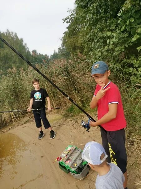 Рыбалка в выксе. Река ока рыбалка. Рыболовный клуб г выкса. Рыболовный клуб г выкса. Жереховый бой.