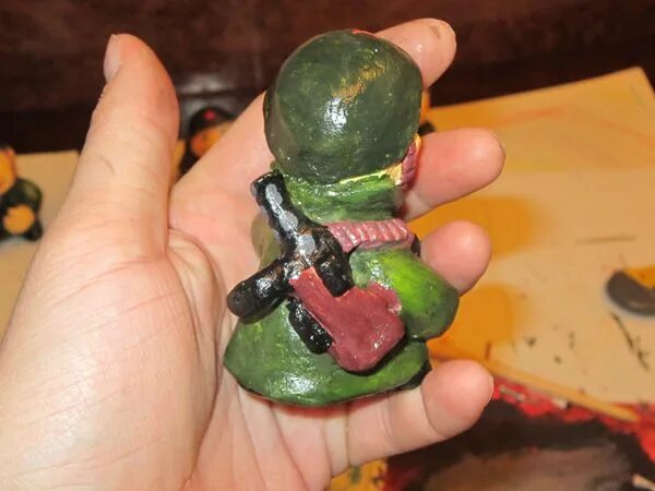 Фигурки на 23. Фигурки на 23. Прикольные фигурки солдатиков. Статуэтка на 23 февраля. Фигурки на 23.