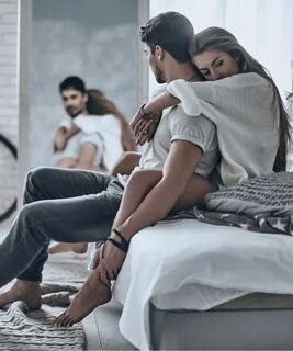 Люди становятся близкими