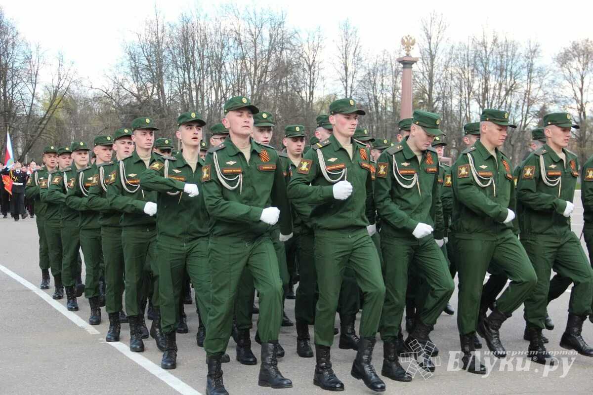 Снижение призывного возраста до 25. Призывной Возраст в 2000. Призыв от 21 до 30 лет. Укажите призывной Возраст. Призывной Возраст по годам.