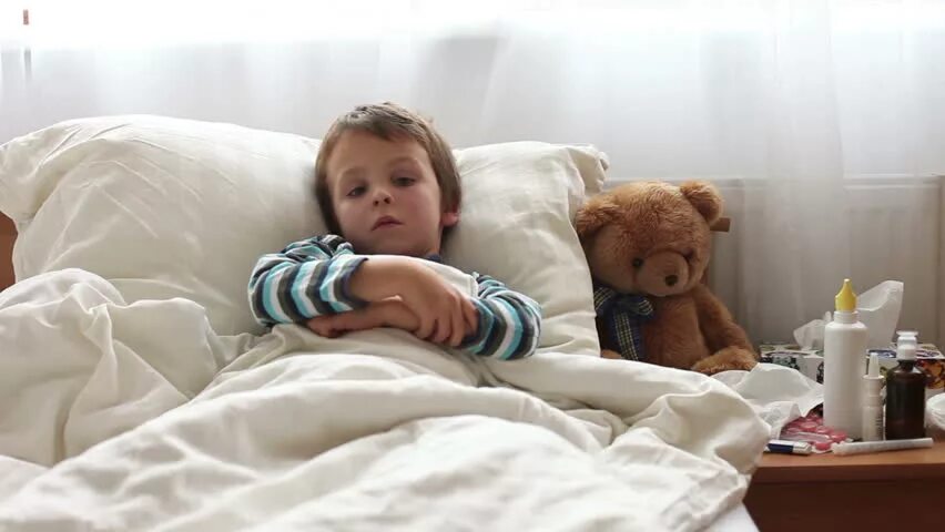 Постельный режим. Укладывание на сон в детском саду. Постельный режим у детей. Постельный режим у детей. Простудные заболевания у детей.