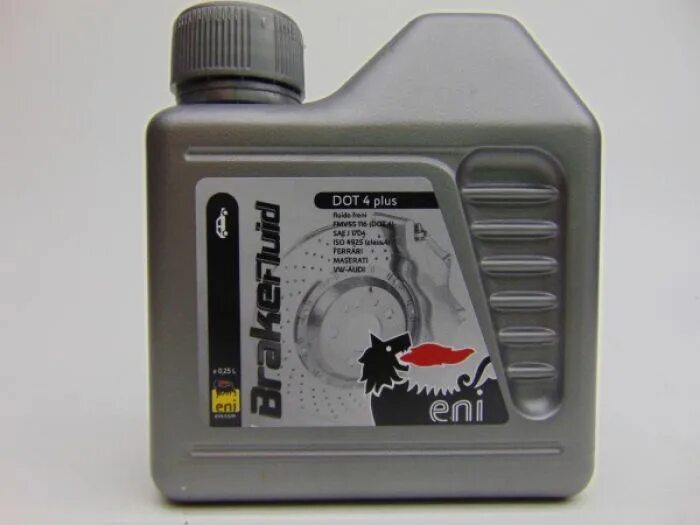Dot 4 dot 5. Universal brake fluid dot4. Дзержинская тормозная жидкость dot 4. Тормозная жидкость brake fluid dot 4. Motul dot 3 4.