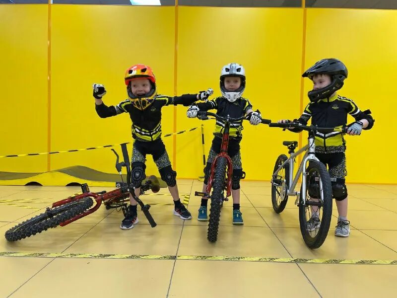 Extreme kids эмблема.