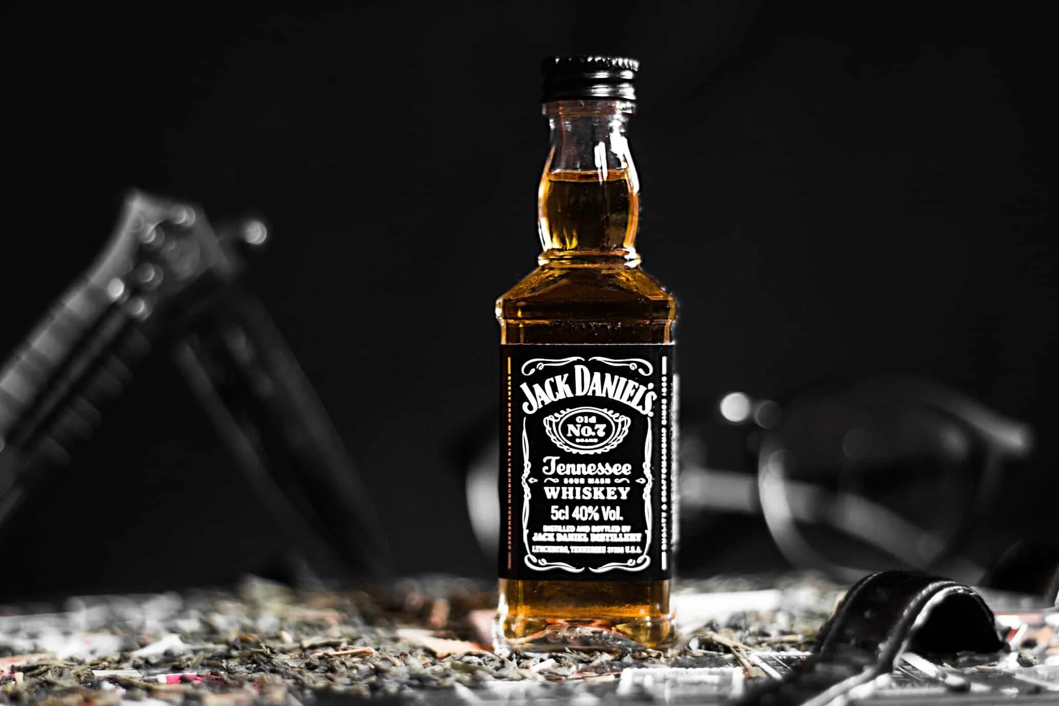 Джек дэниэлс это. Виски Джек Дэниэлс. Джек Дэниэлс Теннесси. Jack Daniel's Tennessee Whiskey. Джек Дэниэлс вишневый.
