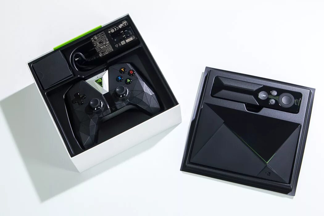 Nvidia shield медиаплеер. Nvidia тв приставка shield 2015 года.