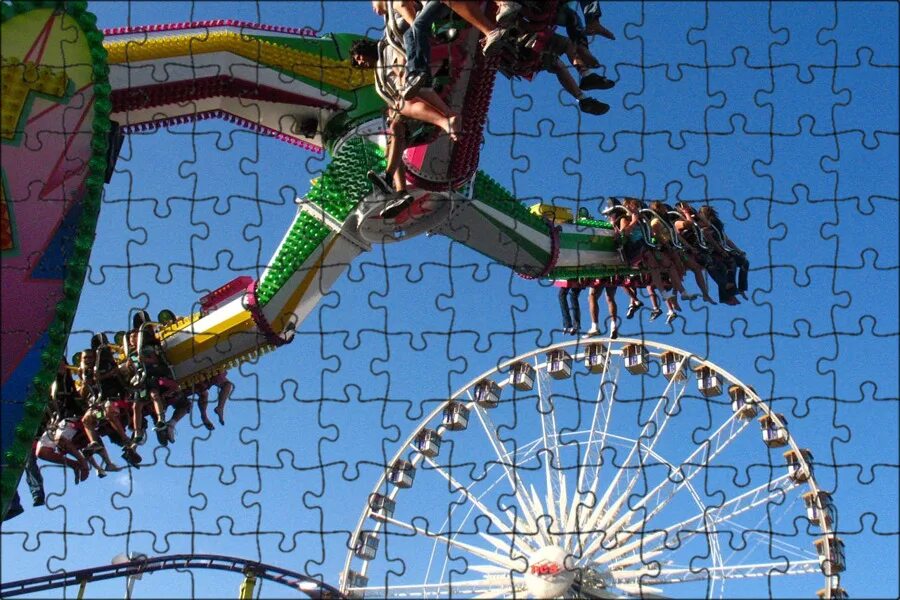 Пятый элемент спб аттракцион. Аттракционы диснейленда. Lots of rides. Карусель аттракцион. Карусель аттракцион.