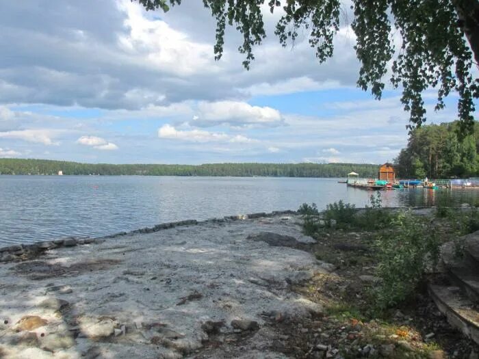 Родничок еловое. Родничок база отдыха Еловое Чебаркуль. Озеро Мисяш Чебаркуль. Озеро Еловое Родничок. База отдыха Родничок Чебаркуль.