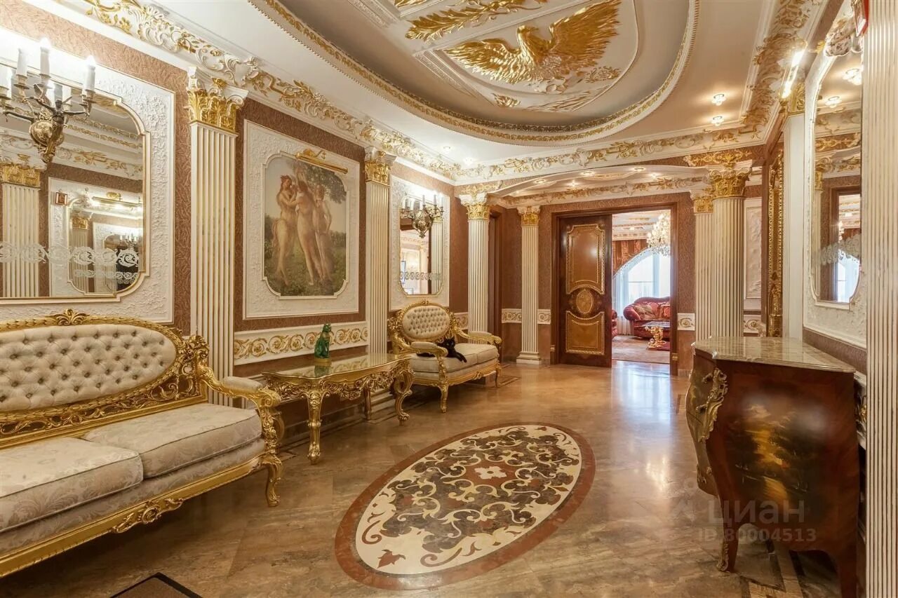 Царская квартира. Богатые квартиры в Москве. Царский интерьер в квартире. Квартира за 1000000.