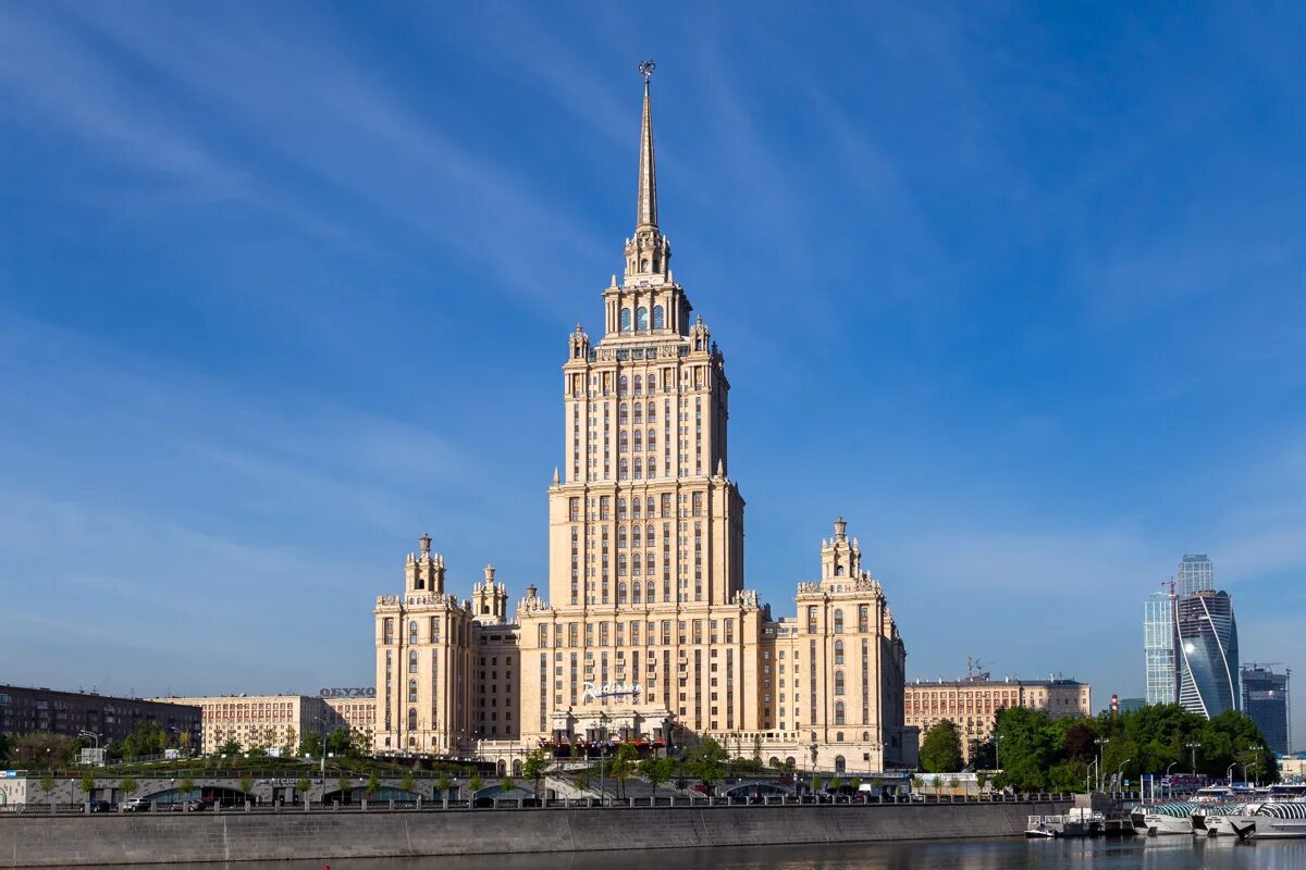 Как правильно здание
