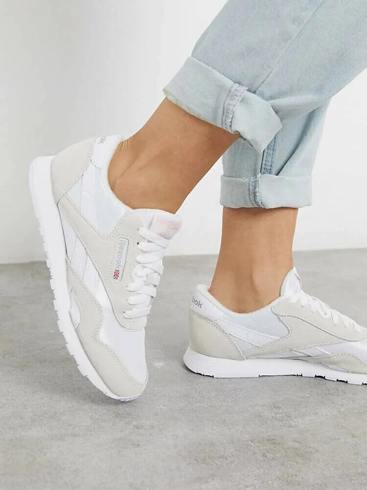 Классические кроссовки женские. Кроссовки reebok женские белые. кроссовки reebok женские белые кожаные. кроссовки рибок классик женские белые. кроссовки рибок 2025 женские белые.