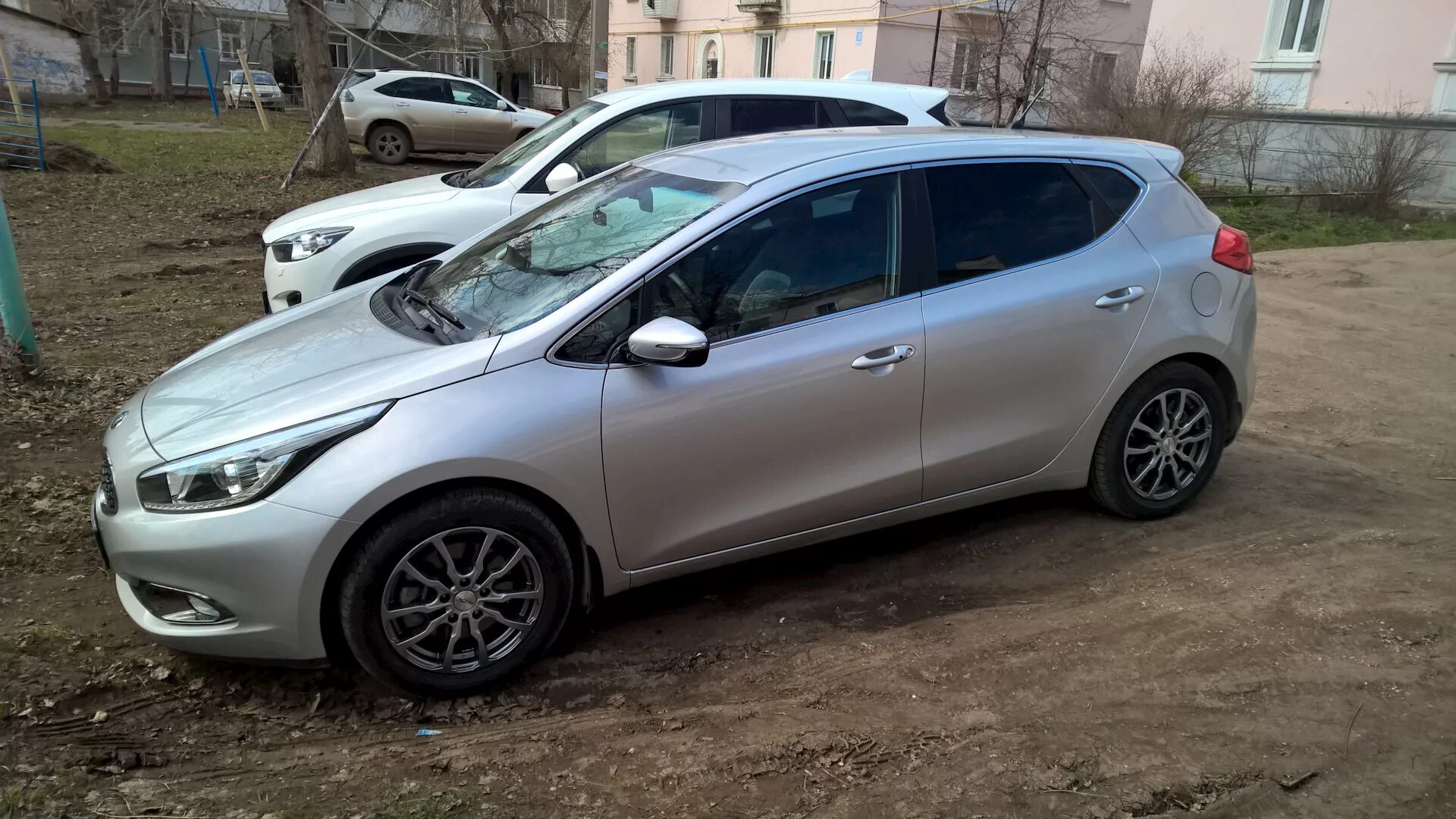 Диски страйк. Диски Kia Ceed r16. Kia Ceed JD r16 черная. Диски x'Trike r16 Kia. Диски x'Trike Kia Ceed.