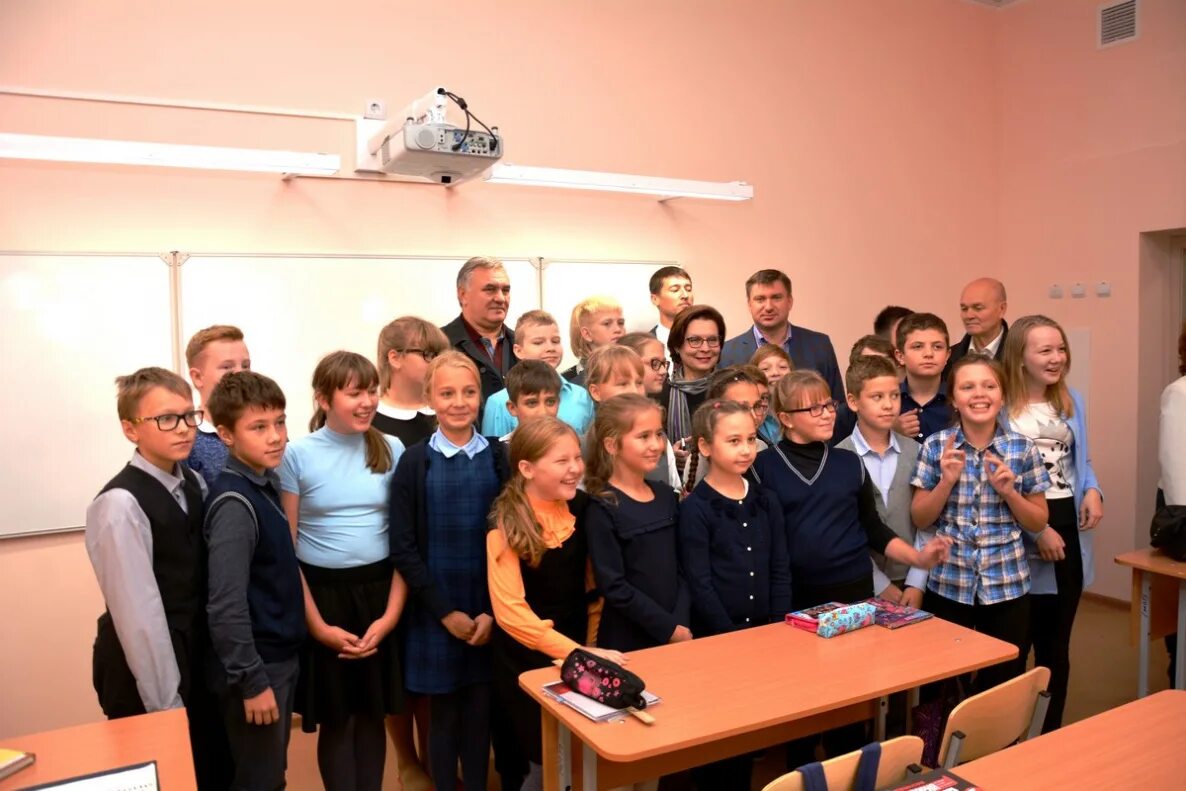 Школа 133 новосибирск. Сош 133 барнаул. Маоу сош 133 пермь. Телефон 133 школы. Школа 133 красноярск.