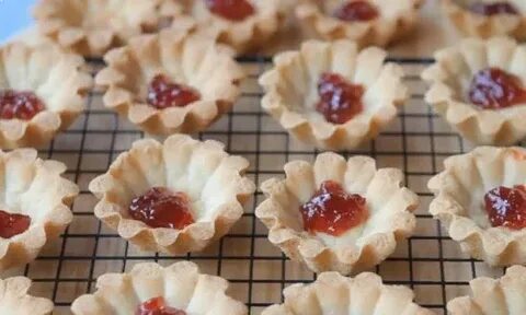 Корзиночка с джемом