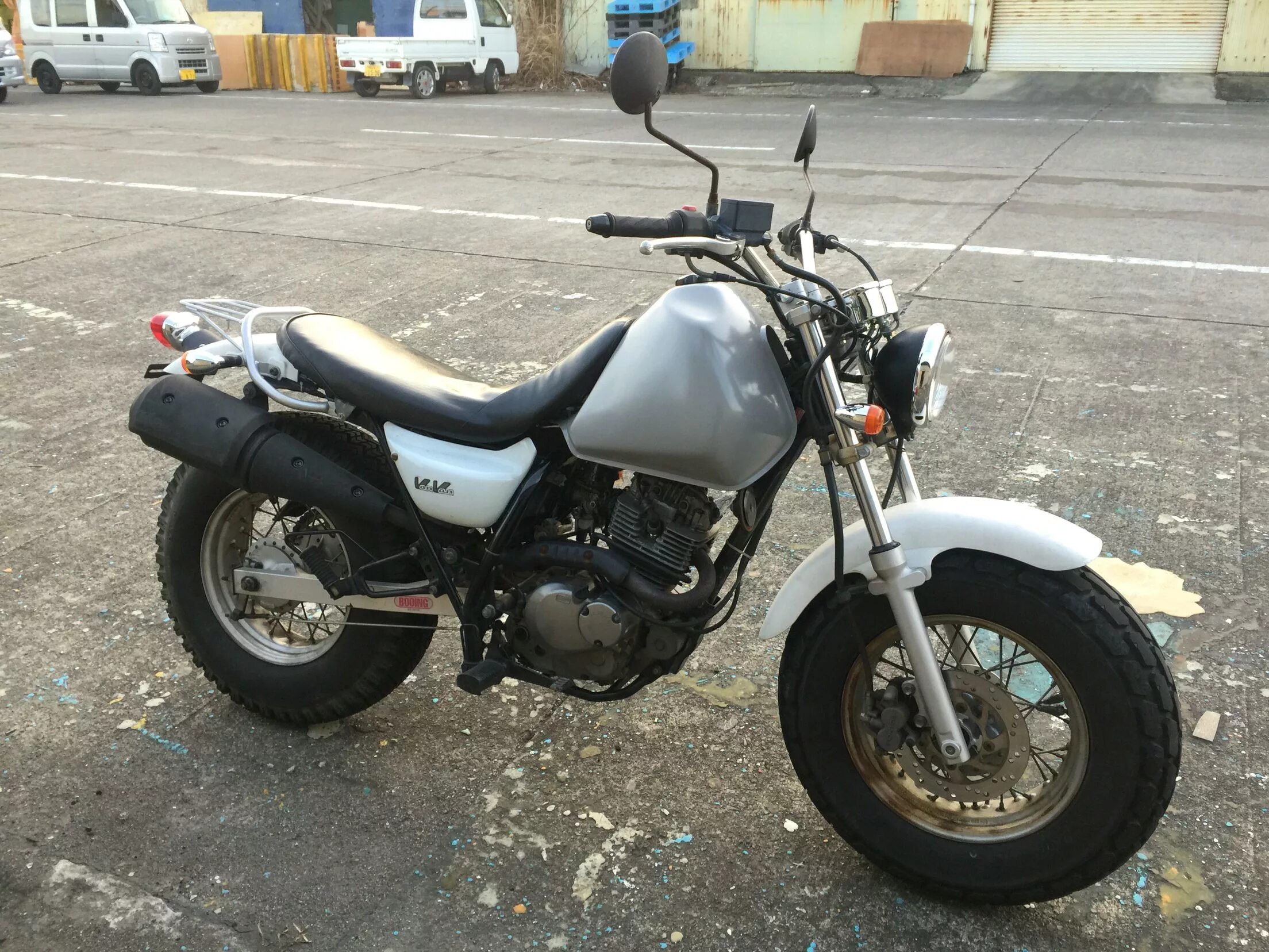 Купить сузуки ван ван. Suzuki van van 200. Suzuki van van 200 Custom. Suzuki RV 200 VANVAN. Suzuki van van 200 Scrambler.