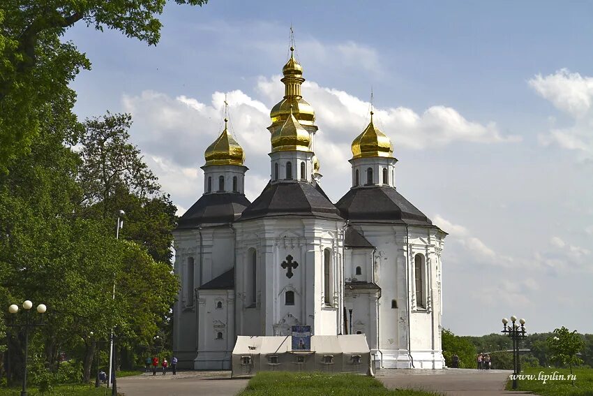 Картинка чернигов екатерининская церковь. Чернигов название. Чернигов достопримечательности. Чернигов название. Чернигов название.