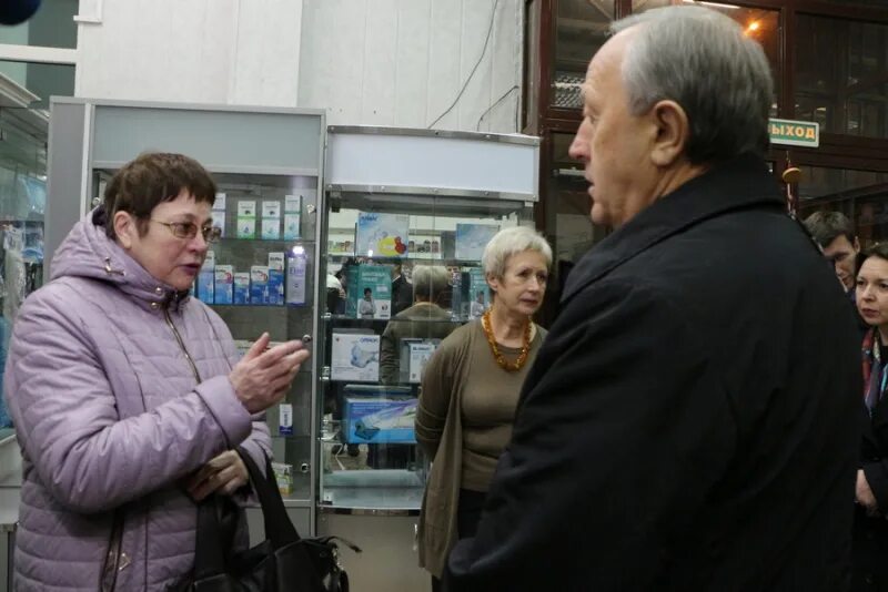 Директор аптеки. Аптека. Фото директора. Фото директора аптеки. Директор фармации.