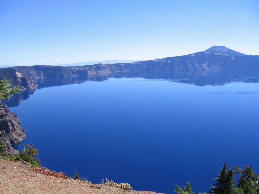 The world deepest lake is lake. Озеро Крейтер. Озеро Ницца. Озеро Ницца Франция. Озеро пять пальцев.