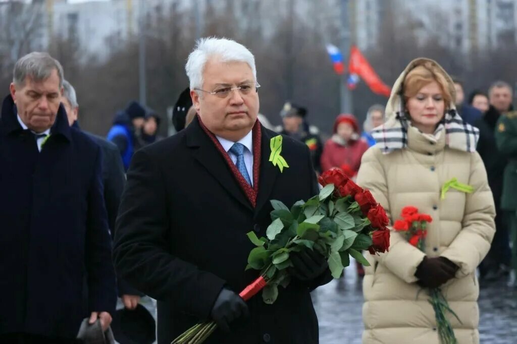80 ти летие прорыва блокады. Возложение цветов в питере. 80 летие прорыва блокады ленинграда.