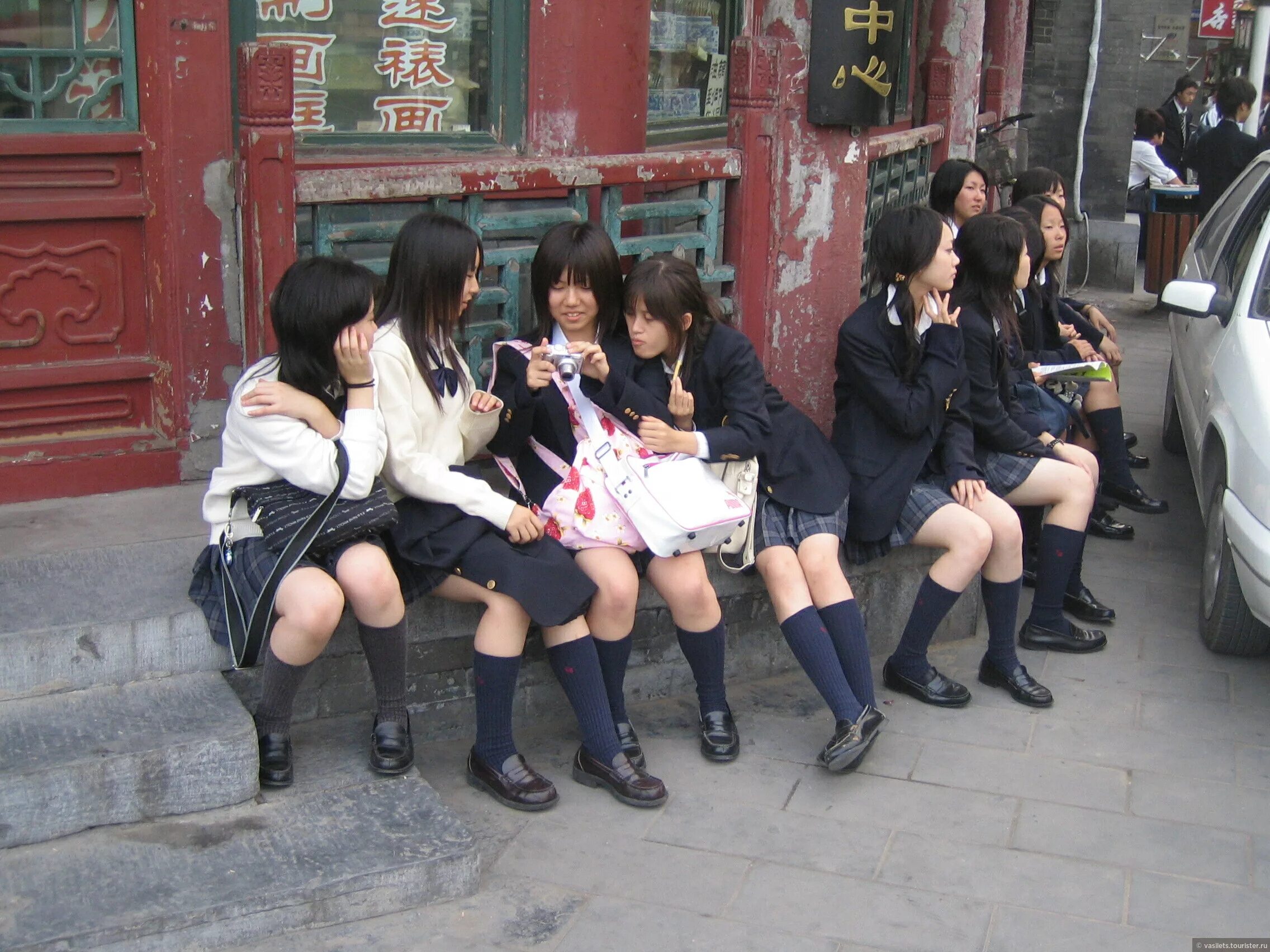 Пьяные японки улица. Школьная проституция в Японии
