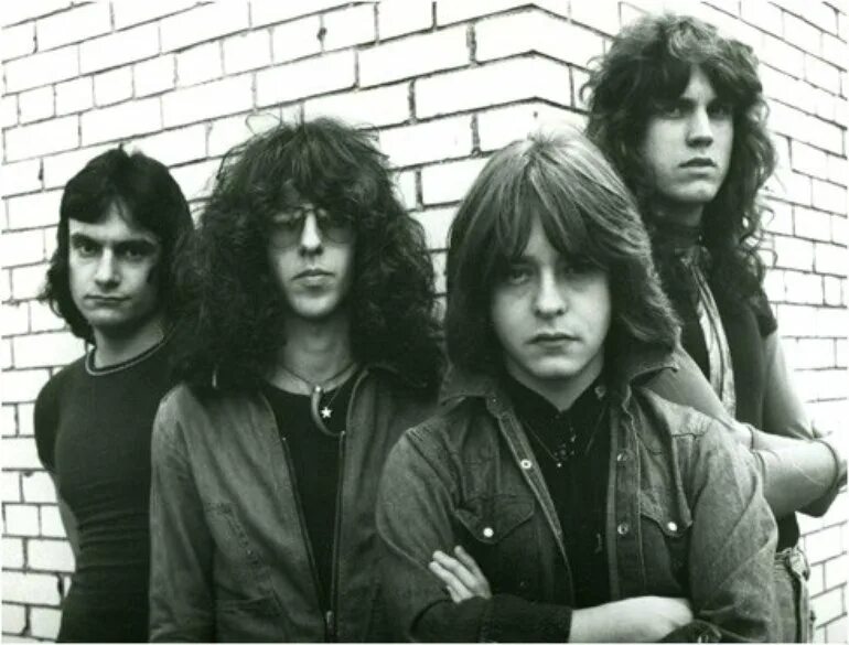 Группа квин 1974. Sweet 1986 группа. Группа квин 2019. Группа yes 1971. Английская рок группа 70 х.