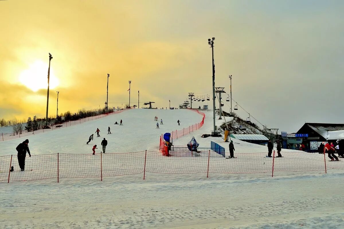 горнолыжка дмитров яхрома. сорочаны горнолыжный курорт где. сорочаны горнолыжный курорт где. дмитров горнолыжный курорт сорочаны. горнолыжный курорт дмитровский район сорочаны.